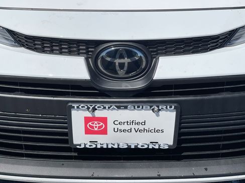 Certified 2025 Toyota Corolla LE FWD image 19