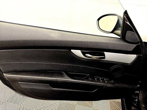 Used 2016 BMW Z4 sDrive28i image 11