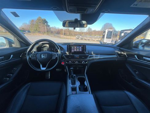 Used 2018 Honda Accord Sport image 21