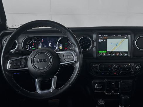 Used 2022 Jeep Wrangler Sahara image 17