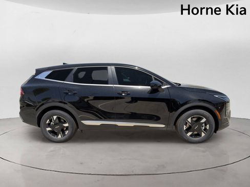 New 2026 Kia Sportage LX FWD image 3