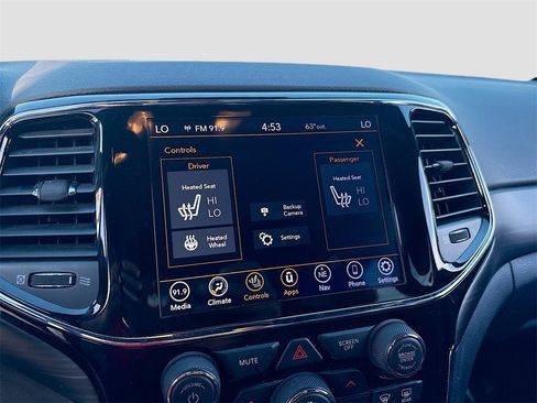 Used 2021 Jeep Grand Cherokee Laredo X image 19