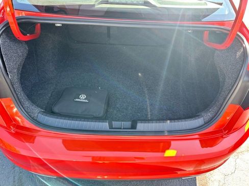 Used 2021 Volkswagen Jetta R-Line w/ R-Line Cold Weather Package image 11