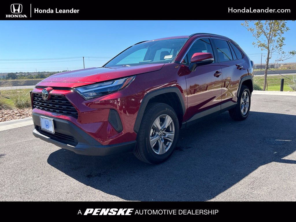 Used 2025 Toyota RAV4 XLE w/ Convenience Package AWD/4WD image 1