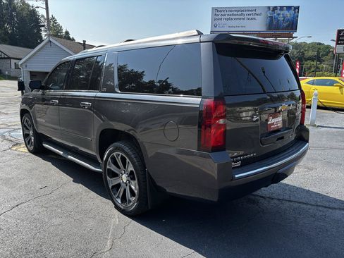 Used 2016 Chevrolet Suburban LTZ AWD/4WD image 5