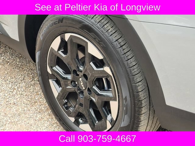 Used 2025 Kia Sorento S FWD image 7