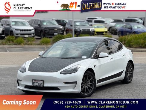 Used 2022 Tesla Model 3 Long Range AWD/4WD image 1