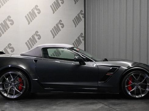 Used 2017 Chevrolet Corvette Grand Sport RWD image 4