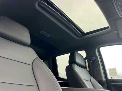 Used 2024 GMC Sierra 1500 SLT w/ SLT Premium Plus Package image 20