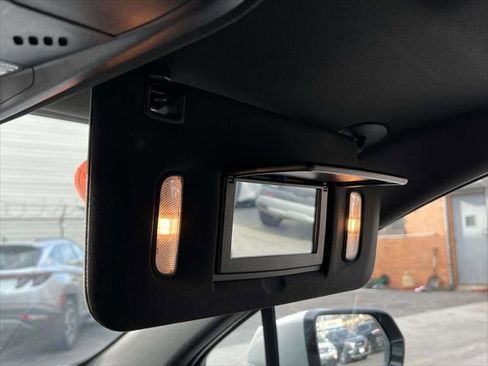 Used 2023 Cadillac XT5 Luxury image 37