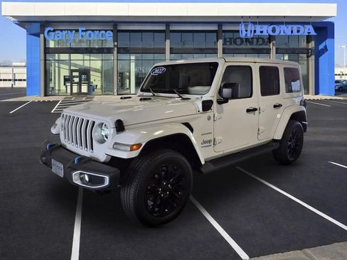 Used 2022 Jeep Wrangler Unlimited Sahara w/ Cold Weather Group AWD/4WD image 4