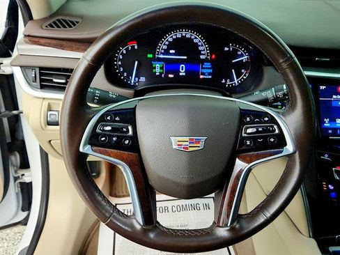 Used 2017 Cadillac XTS Luxury AWD/4WD image 14