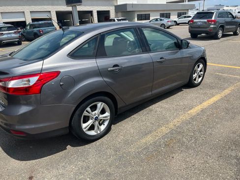 Used 2014 Ford Focus SE FWD image 16