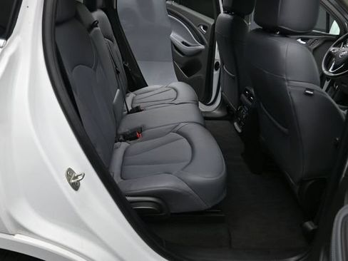 Used 2019 Buick Envision Essence FWD image 19