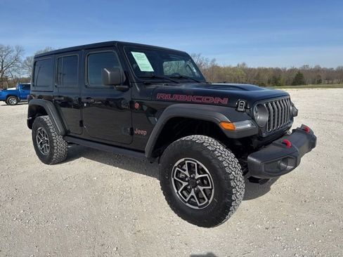 Used 2025 Jeep Wrangler Unlimited Rubicon image 7