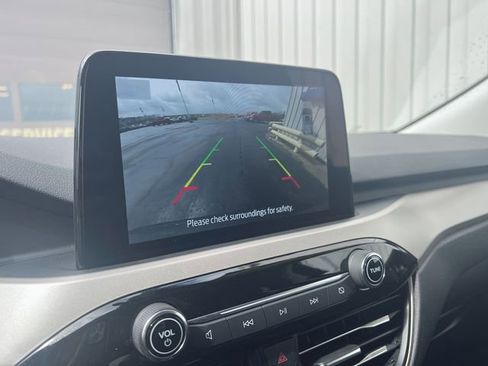 Used 2022 Ford Escape SEL image 29