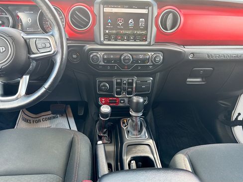 Used 2019 Jeep Wrangler Unlimited Rubicon image 17