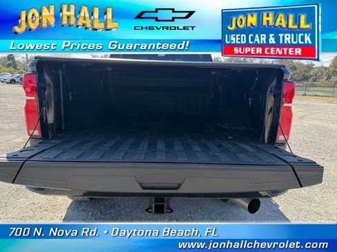 Used 2024 Chevrolet Silverado 2500 High Country w/ High Country Premium Package image 13