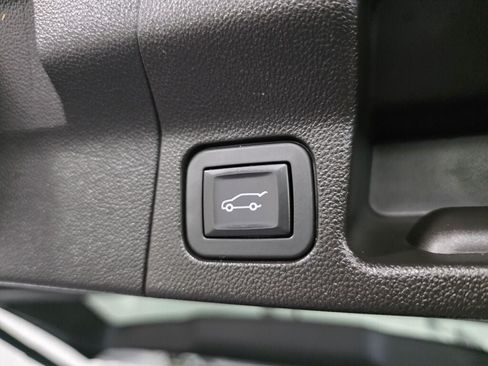 Used 2017 GMC Acadia SLE AWD/4WD image 20