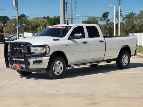 Used 2020 RAM 2500 Tradesman w/ Chrome Appearance Group AWD/4WD image 4