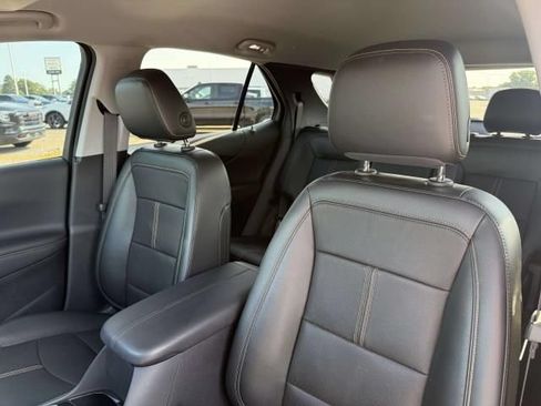 Used 2022 Chevrolet Equinox Premier AWD/4WD image 13