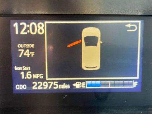 Used 2018 Toyota Prius C Four FWD image 5