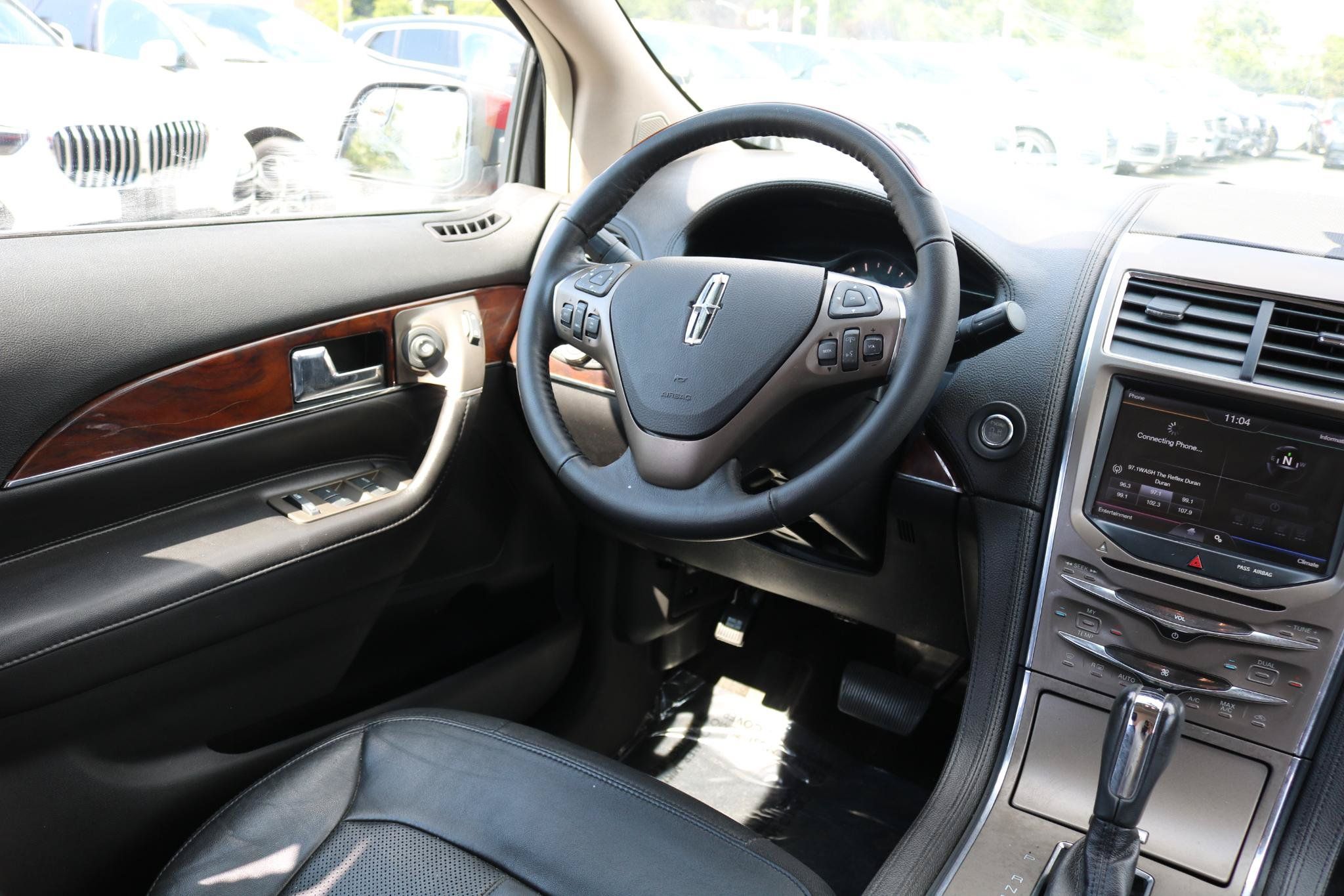 Used 2015 Lincoln MKX FWD w/ Walnut Swirl Wood Package image 35