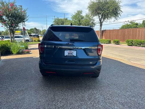 Used 2018 Ford Explorer 4WD image 9
