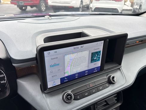 Used 2023 Ford Maverick Lariat w/ Lariat Luxury Package image 21