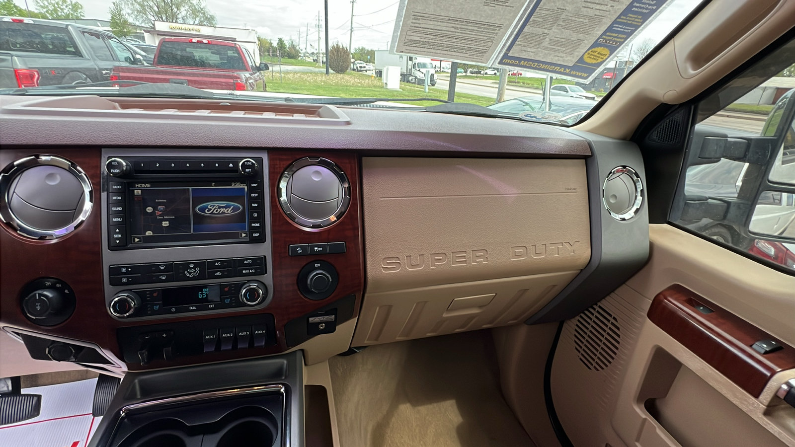 Used 2012 Ford F250 King Ranch w/ King Ranch w/Chrome Pkg AWD/4WD image 13