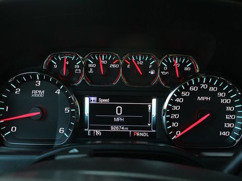 Used 2018 Chevrolet Silverado 1500 LT w/ All Star Edition RWD image 24