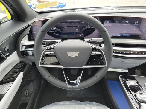 New 2025 Cadillac Lyriq Luxury image 13