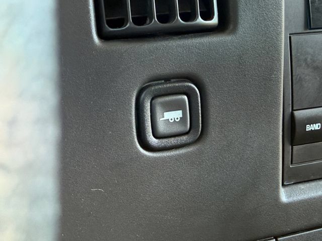 Used 2013 GMC Savana 3500 RWD image 18