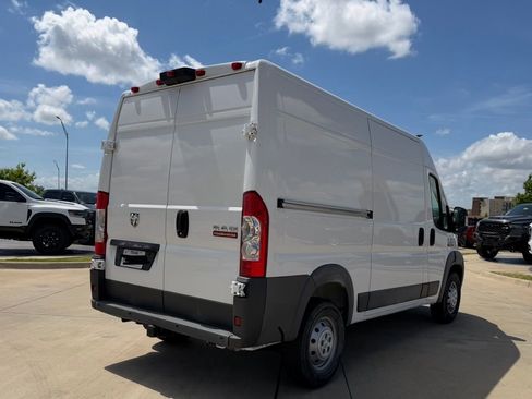 Used 2017 RAM ProMaster 2500 w/ Mopar Trailer Tow Group image 4