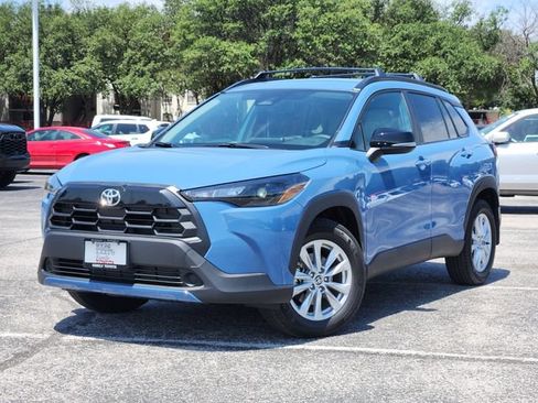 Certified 2026 Toyota Corolla Cross LE FWD image 1