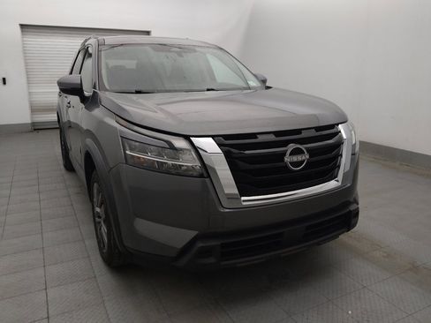 Used 2022 Nissan Pathfinder SV FWD image 13