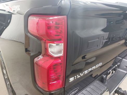 Certified 2023 Chevrolet Silverado 1500 LT image 39