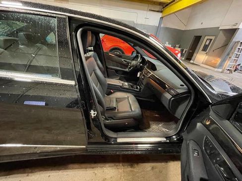 Used 2010 Mercedes-Benz E 350 4MATIC Sedan image 29