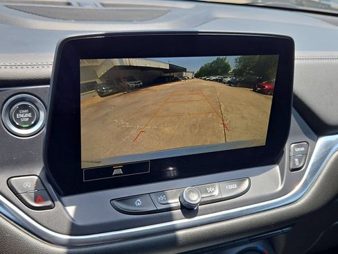 Used 2025 Chevrolet Blazer LT FWD image 17