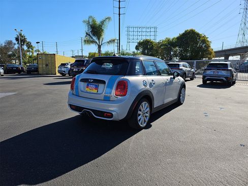 Used 2017 MINI Cooper S image 7
