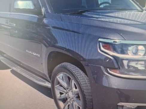 Used 2018 Chevrolet Suburban Premier AWD/4WD image 4