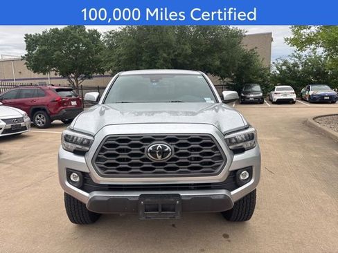 Used 2023 Toyota Tacoma TRD Off-Road w/ Technology Package AWD/4WD image 2