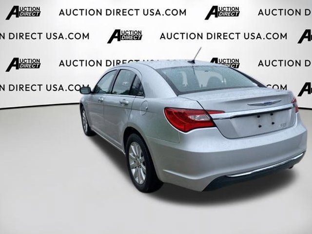 Used 2012 Chrysler 200 Touring FWD image 13