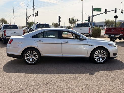 Used 2019 Ford Taurus Limited FWD image 7