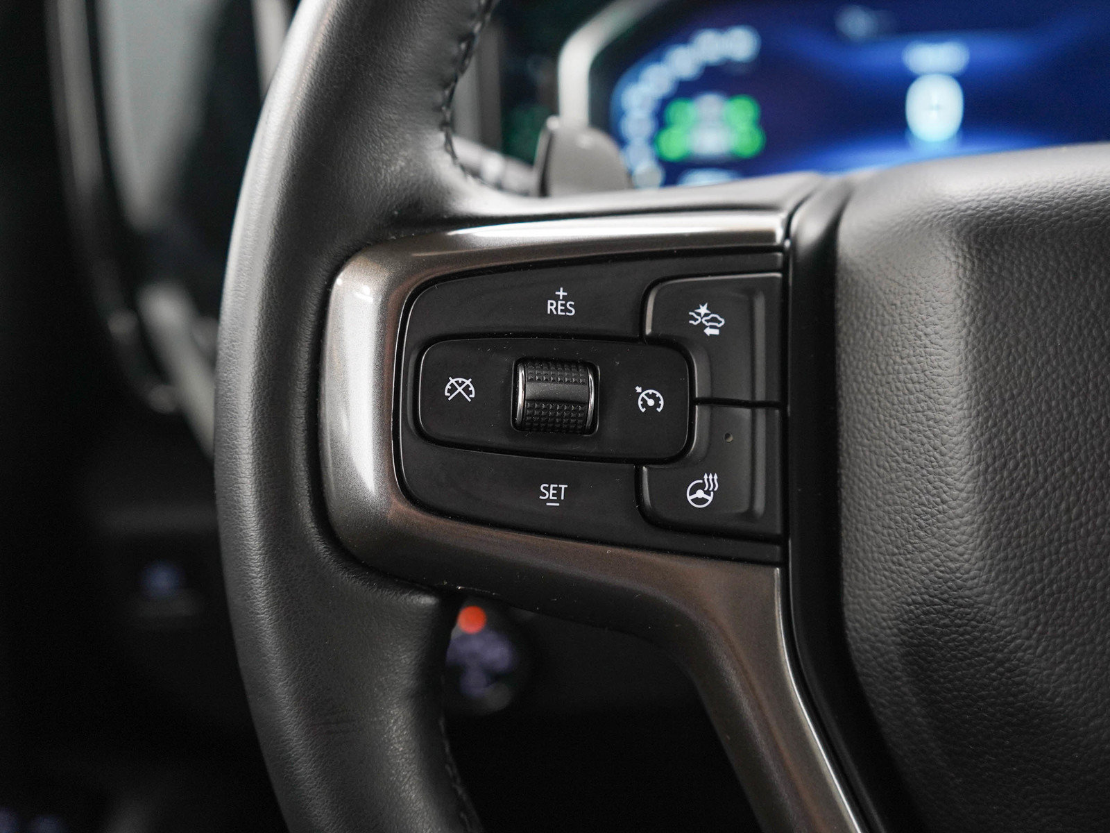 Used 2023 Chevrolet Silverado 1500 ZR2 w/ Technology Package AWD/4WD image 24