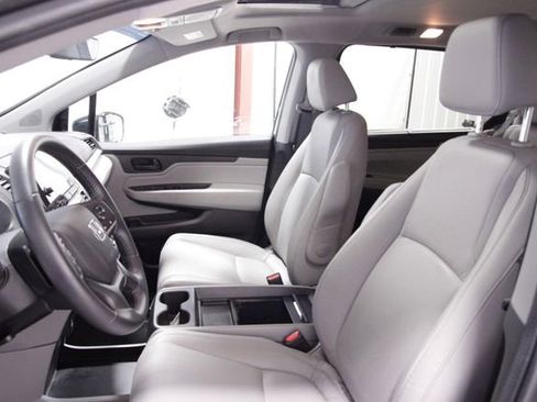 Certified 2024 Honda Odyssey EX-L image 15