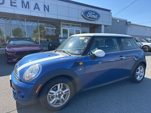 Used 2013 MINI Cooper Hardtop FWD image 2