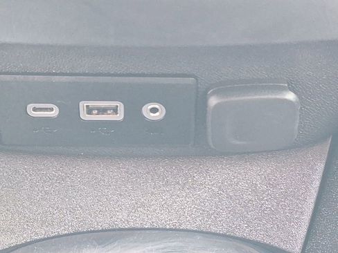 Used 2023 Chevrolet Malibu LT image 35