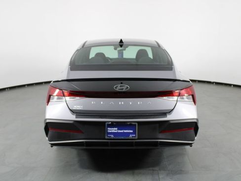 Certified 2025 Hyundai Elantra Sport FWD image 11