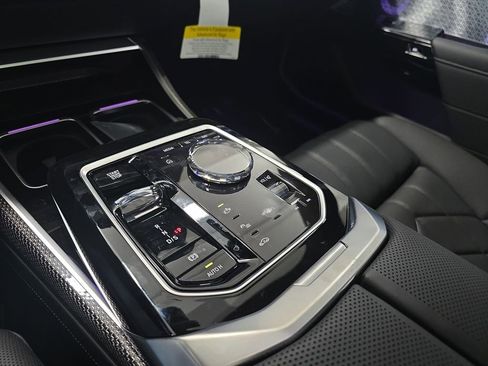 New 2026 BMW 760i xDrive image 19